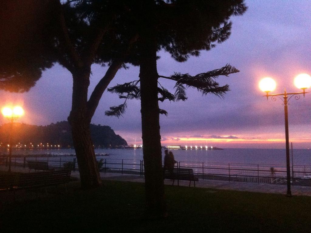 Vedi O' Mare Quant'E Bello Daire Sestri Levante Dış mekan fotoğraf